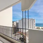 Luxury View - Da Rocha *