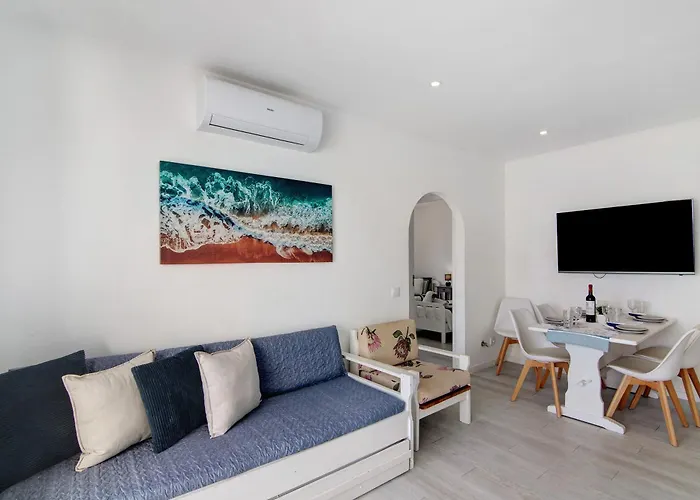 Luxury View - Da Rocha *